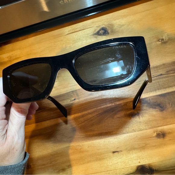 Prada PR A01SF Sunglasses; black - Picture 6 of 9
